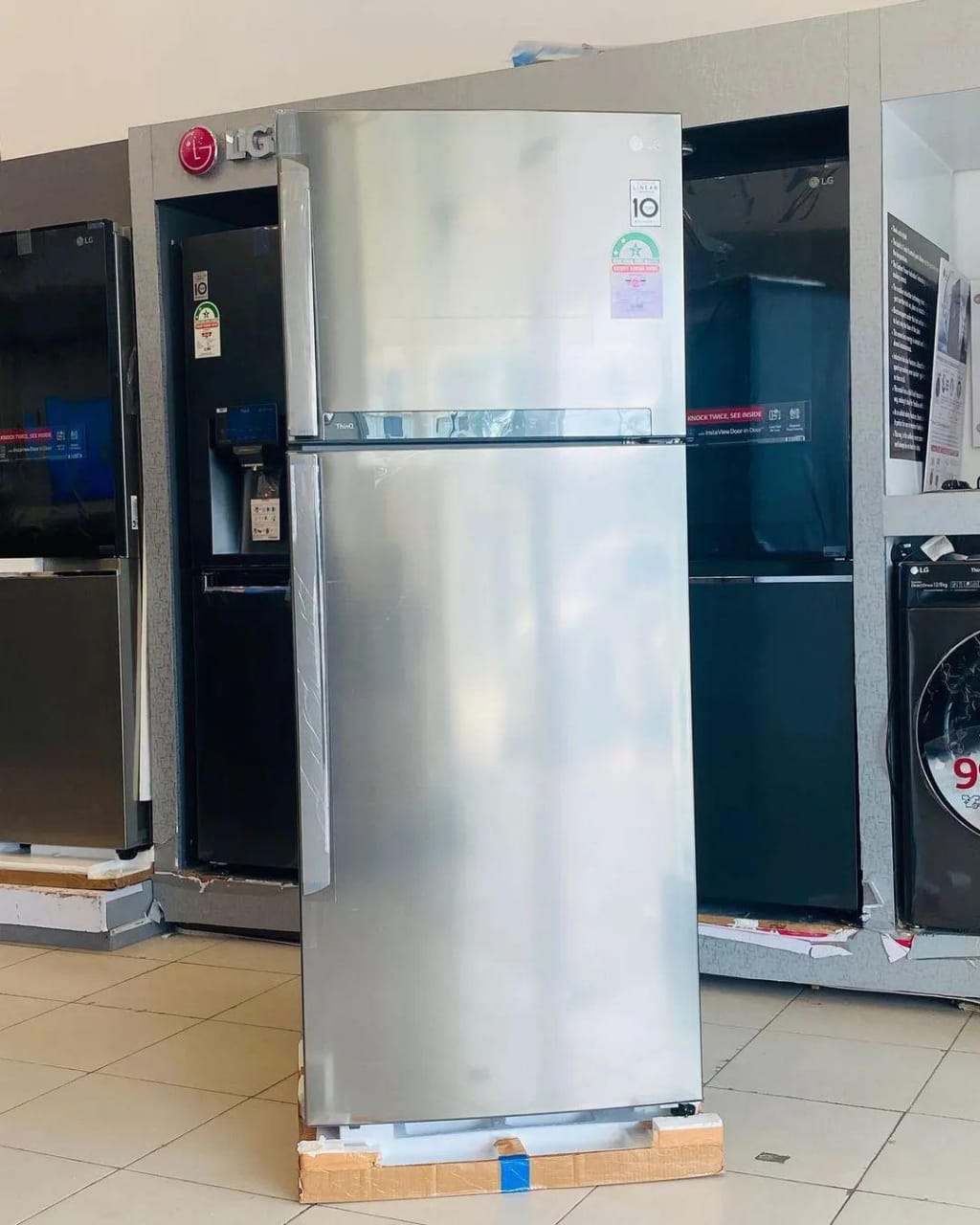 Réfrigérateur LG modèle 602HLHU, congélateur supérieur, 410 L, argent