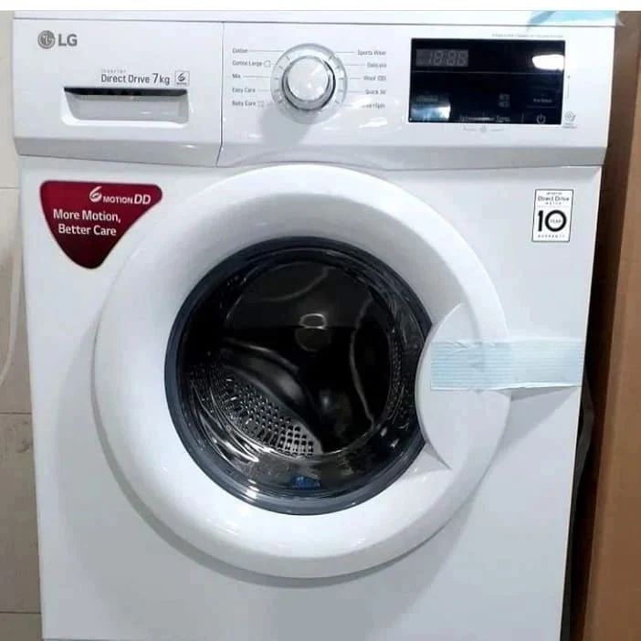 LG F4J3TYG6J Machine à laver à chargement frontal, 7 kg – Blanc par LG