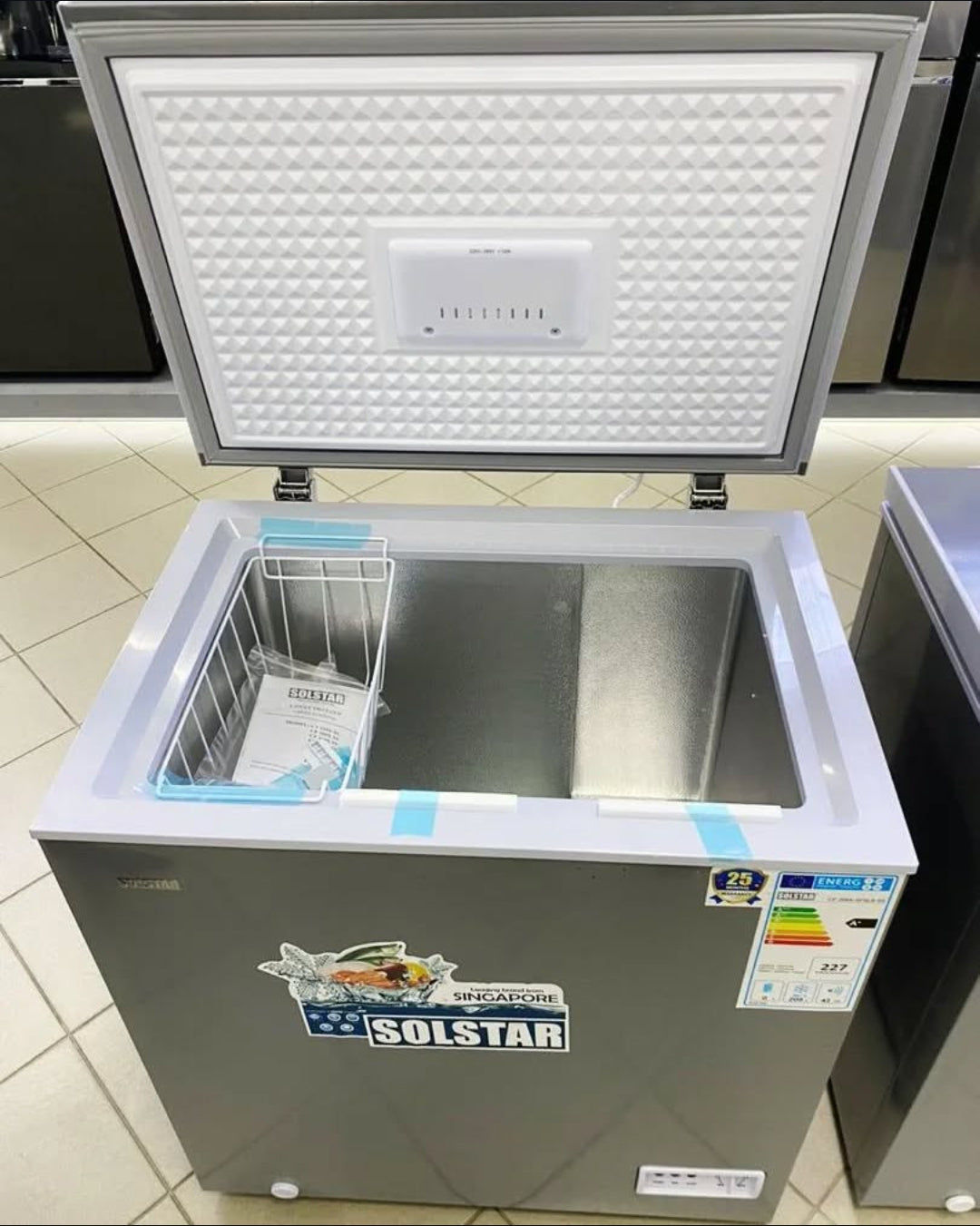 Solstar CF209ECSGSLBSS 140(L) Chest freezer